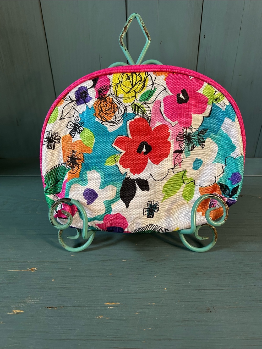 Clinique Pink & White Floral Round Cosmetic Zipper Pouch - Like New